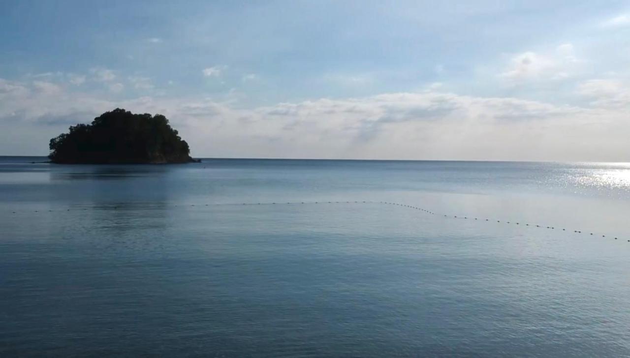 מלון מורונג Playa La Caleta Bataan מראה חיצוני תמונה